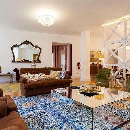 Chiado 4-Bedroom Flat リスボン エクステリア 写真