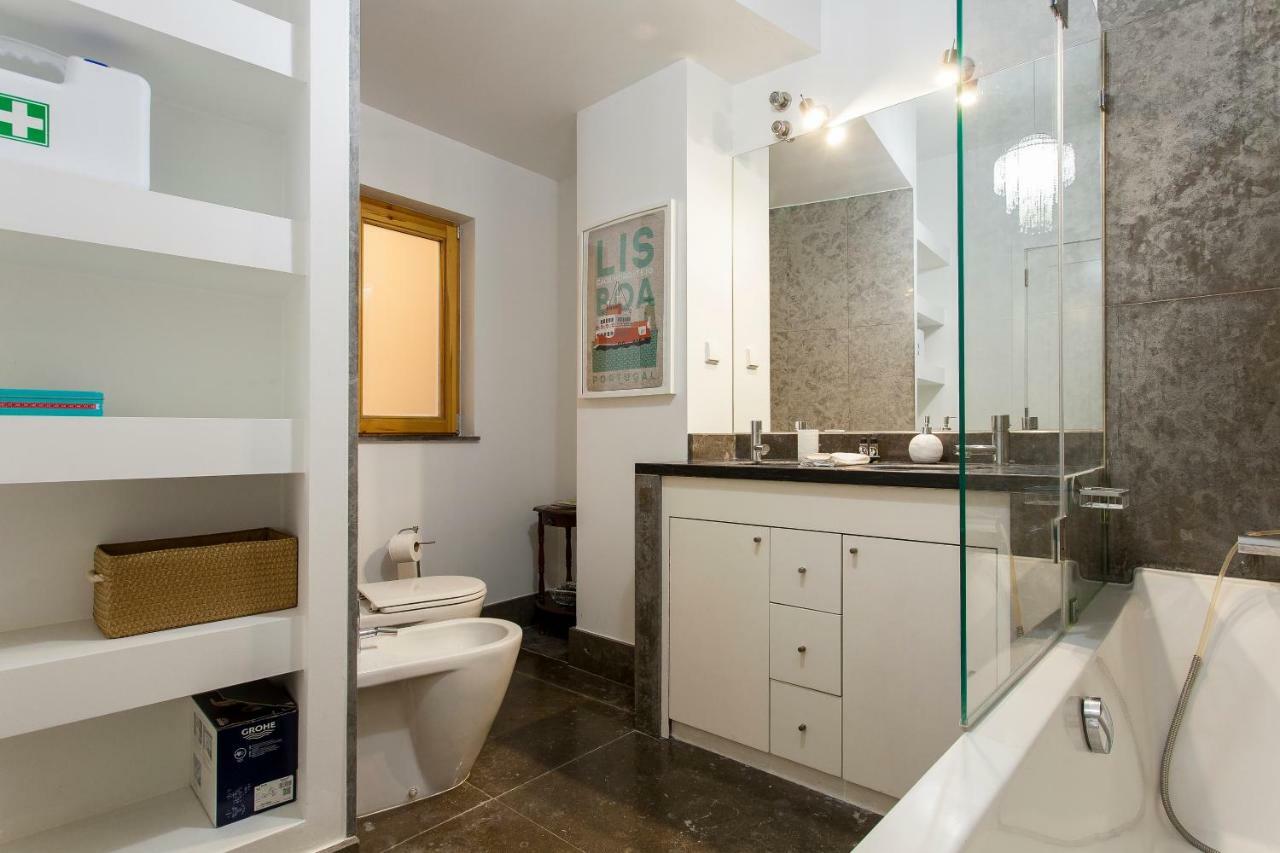 Chiado 4-Bedroom Flat リスボン エクステリア 写真