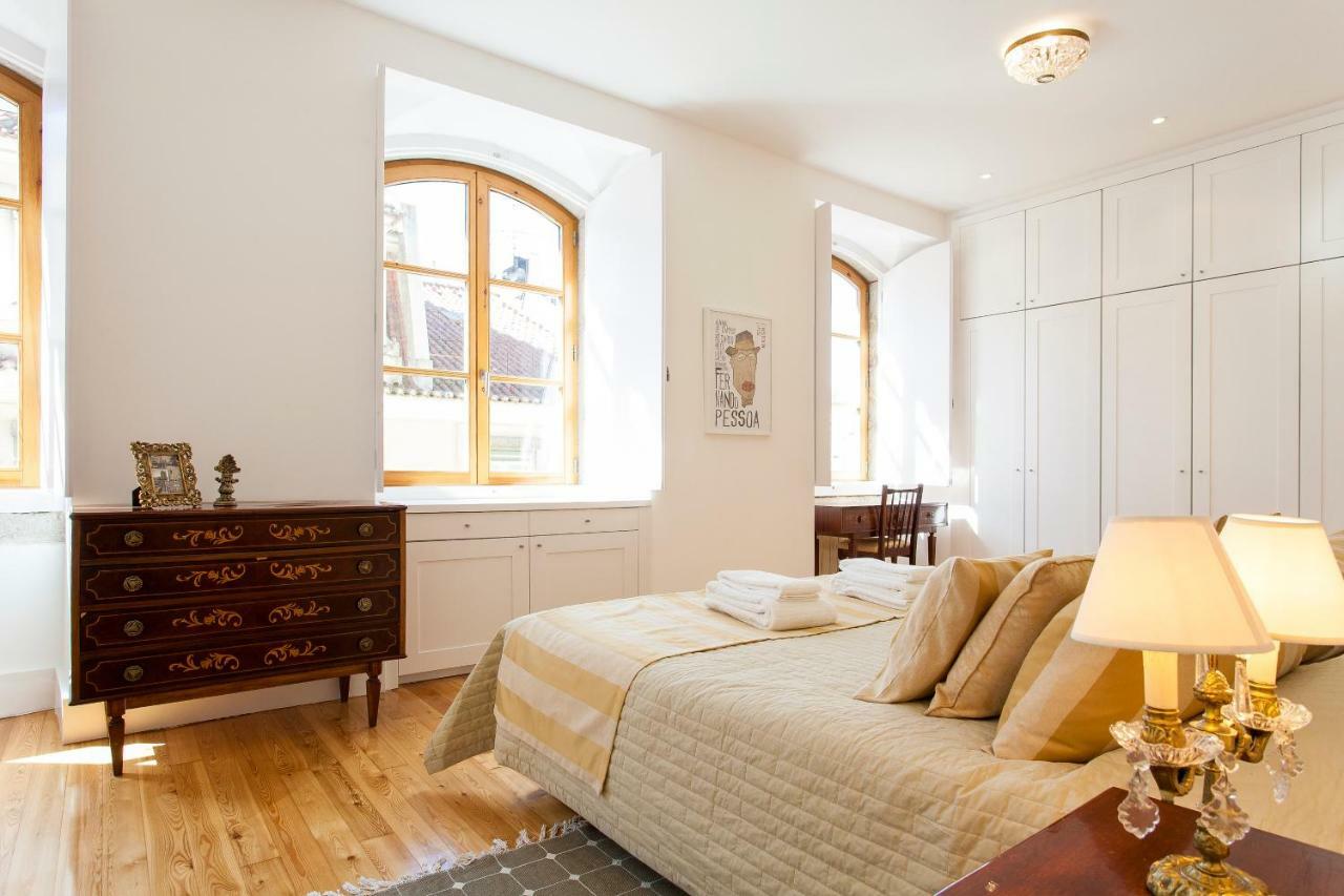 Chiado 4-Bedroom Flat リスボン エクステリア 写真