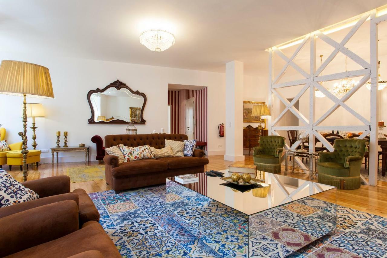 Chiado 4-Bedroom Flat リスボン エクステリア 写真