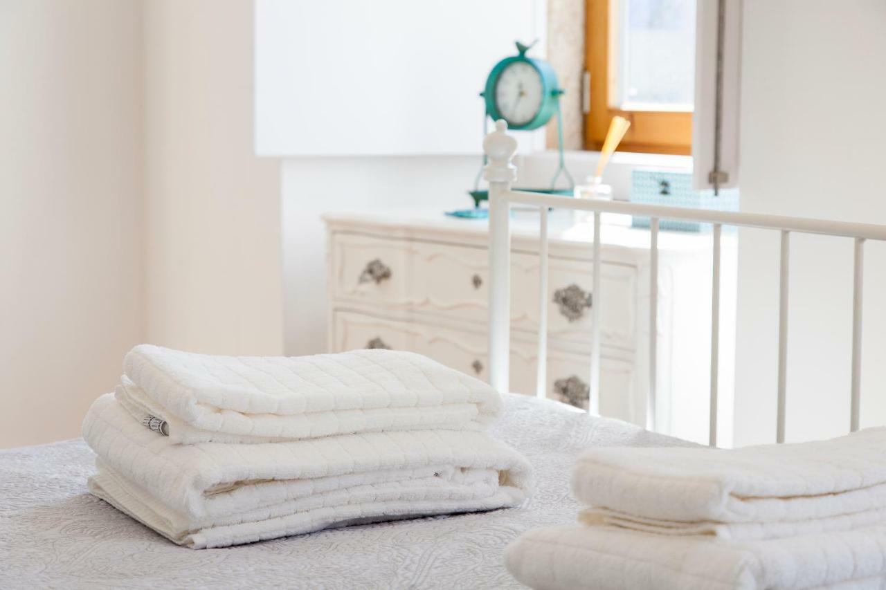 Chiado 4-Bedroom Flat リスボン エクステリア 写真